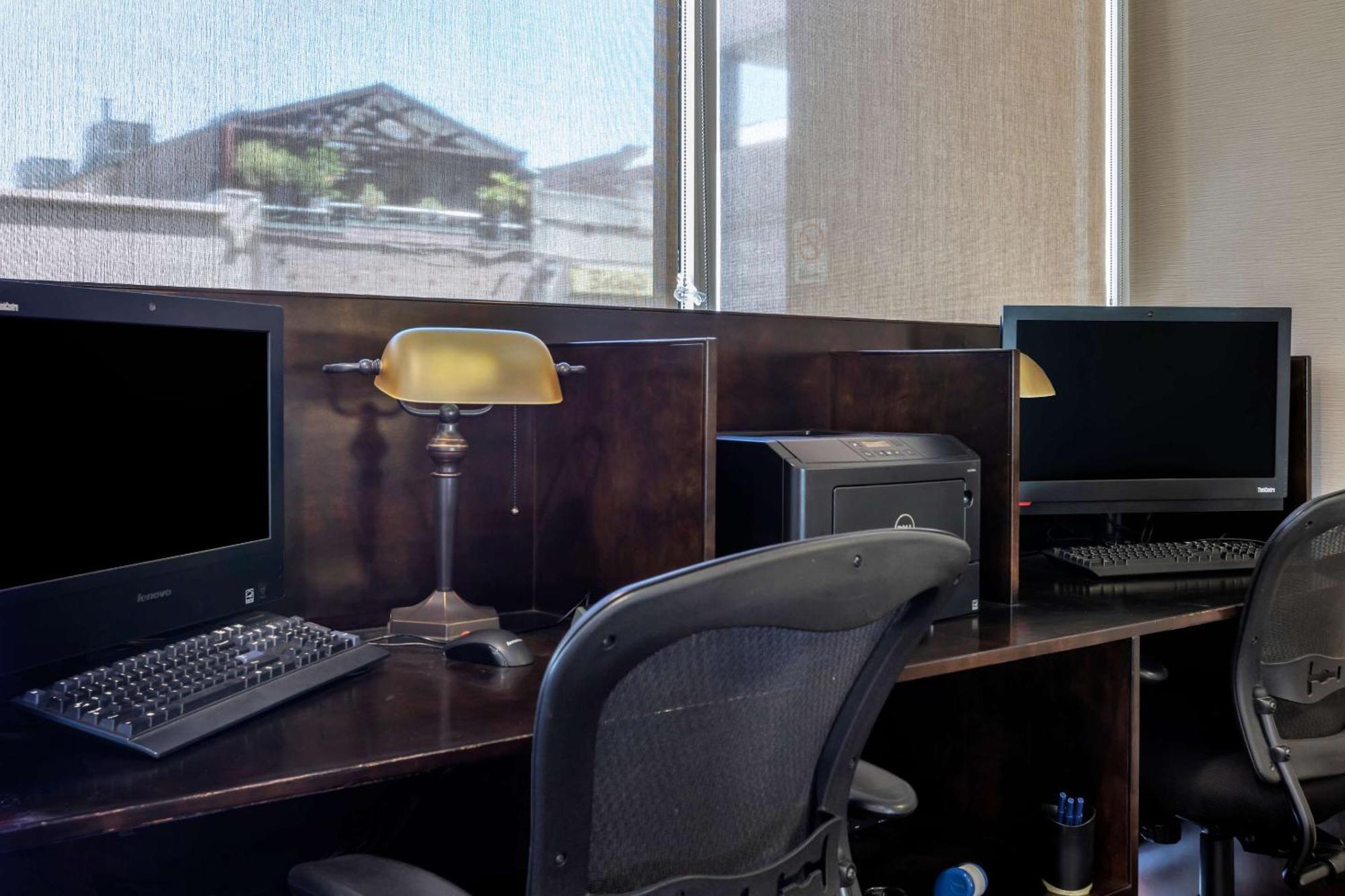 Comfort - Convention Center 3*