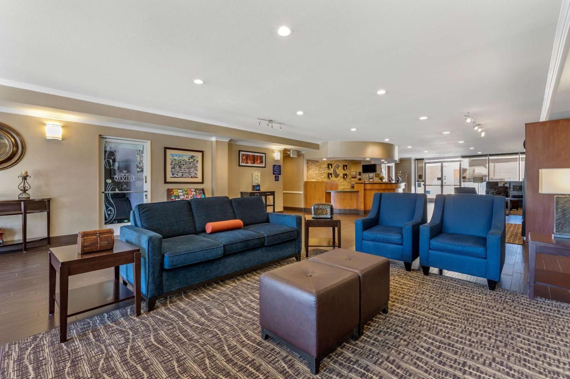 Comfort - Convention Center 3* Visalia