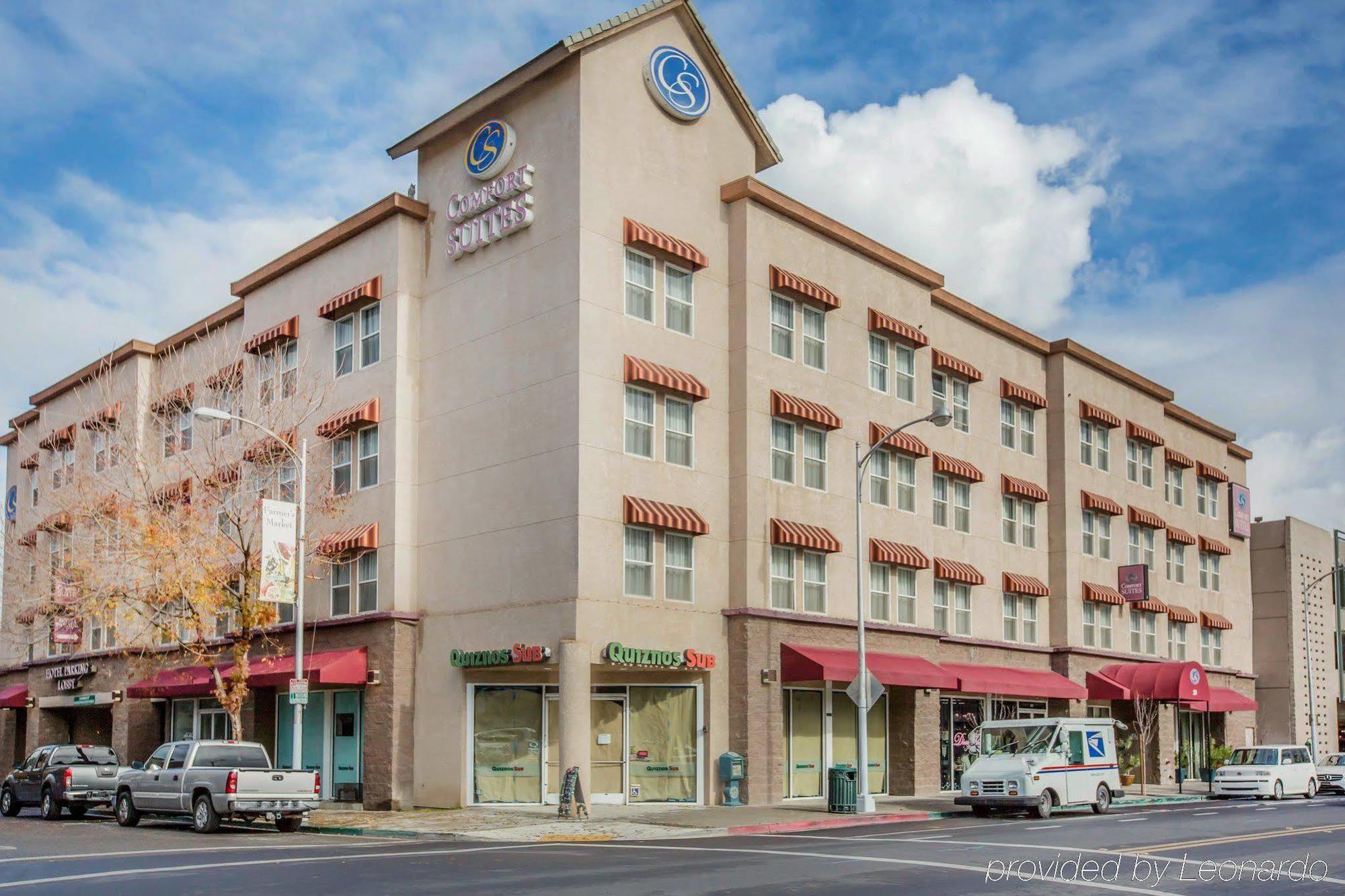 Hotel Comfort - Convention Center 3*
