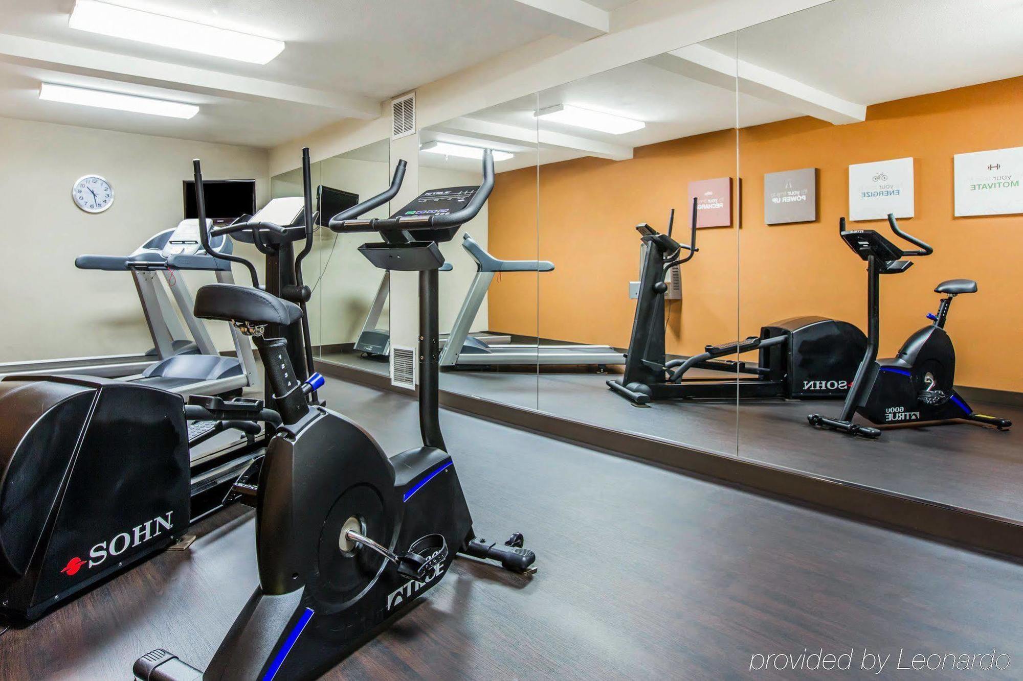 Comfort - Convention Center Hotel Visalia