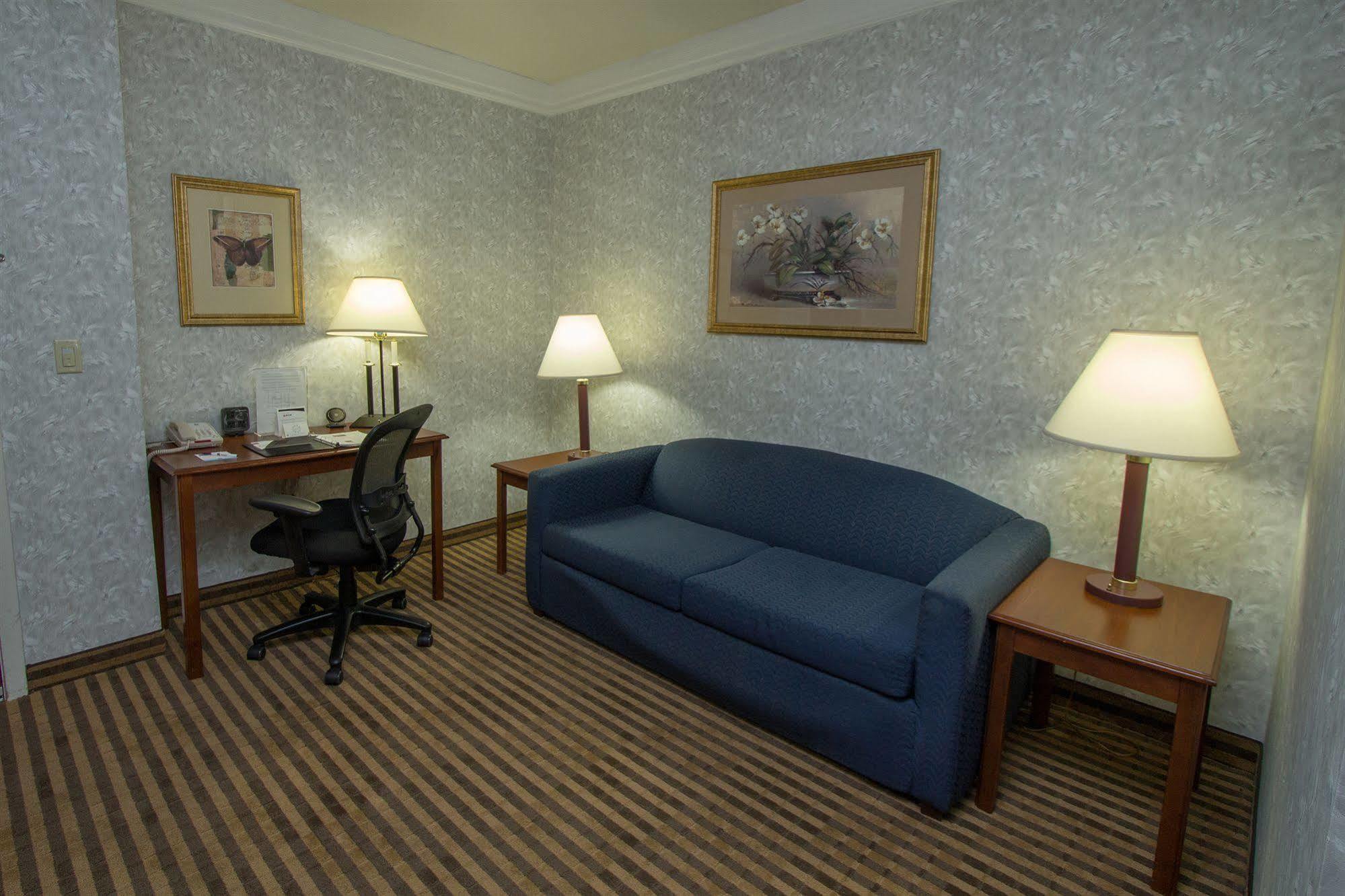 Hotel Comfort - Convention Center 3*