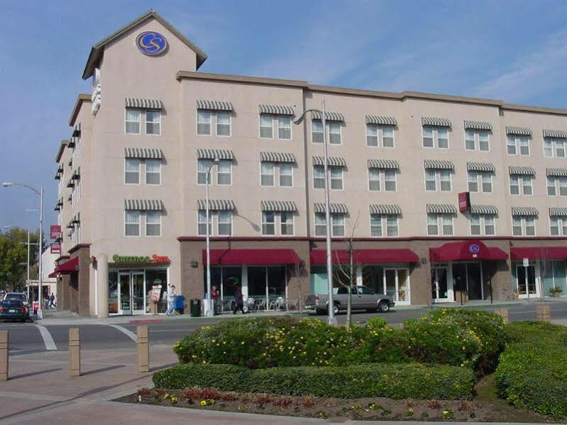 Comfort - Convention Center Hotel