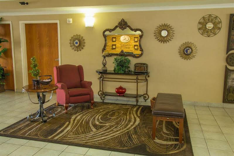 Comfort - Convention Center Visalia