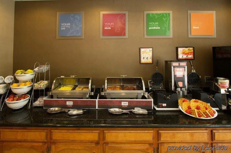Hotel Comfort - Convention Center Visalia