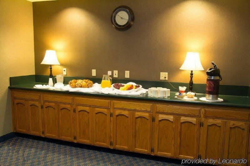 Comfort - Convention Center Visalia