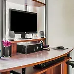 Comfort Suites Visalia - Convention Center 